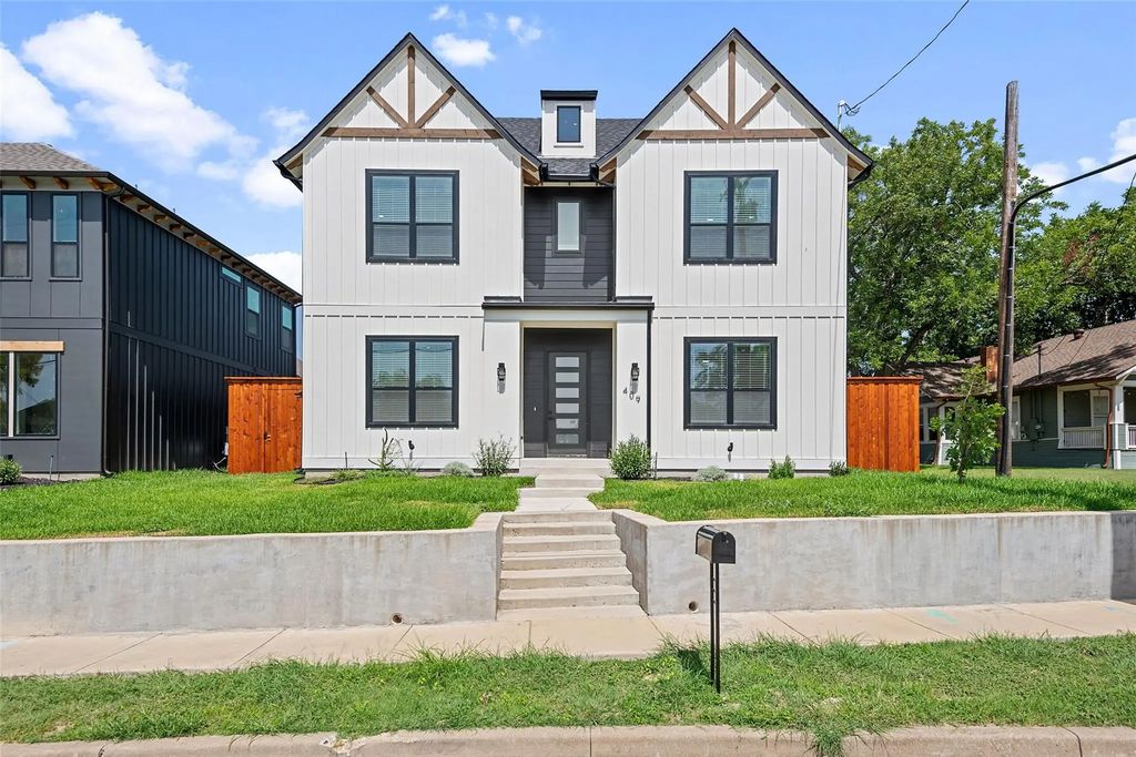 409 N Rogers Street, Waxahachie