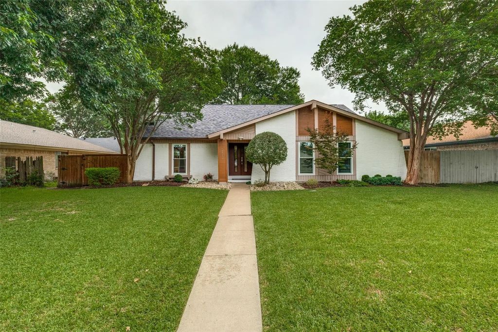 2114 Wheaton Drive, Richardson