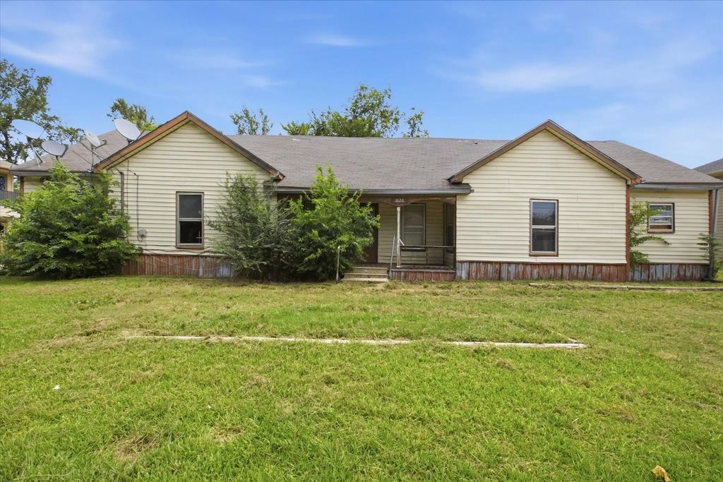 1626 Kennedy Street, Bonham
