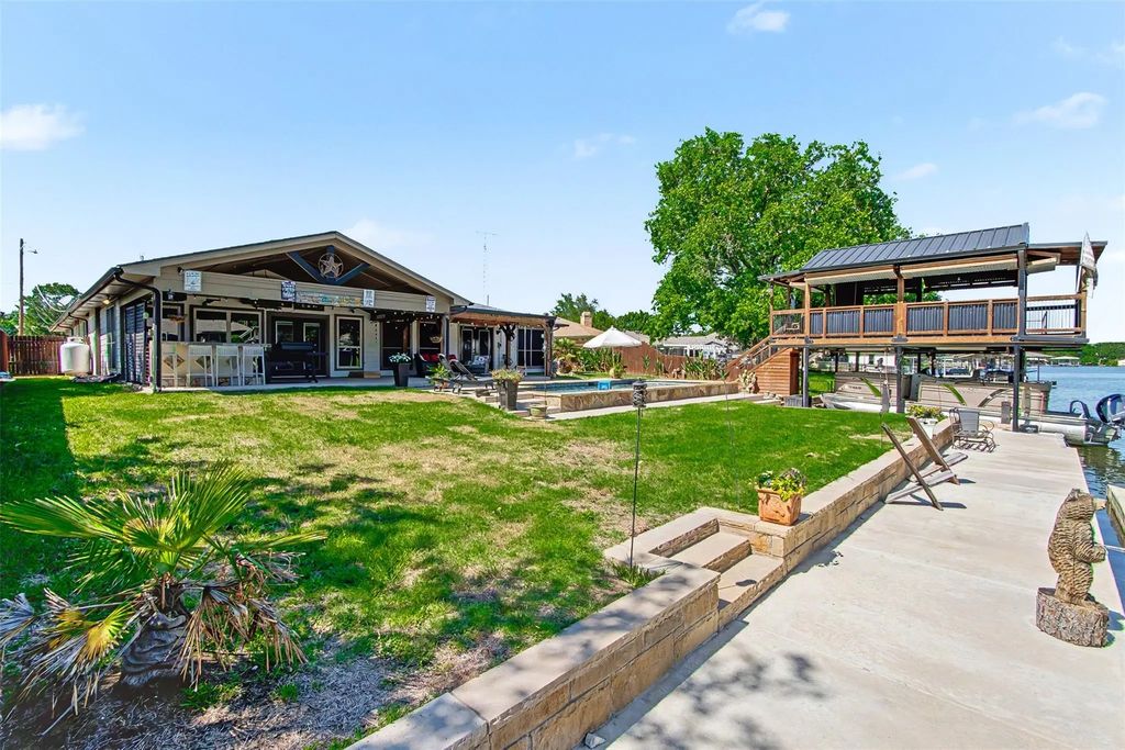 3801 Quail Run, Granbury