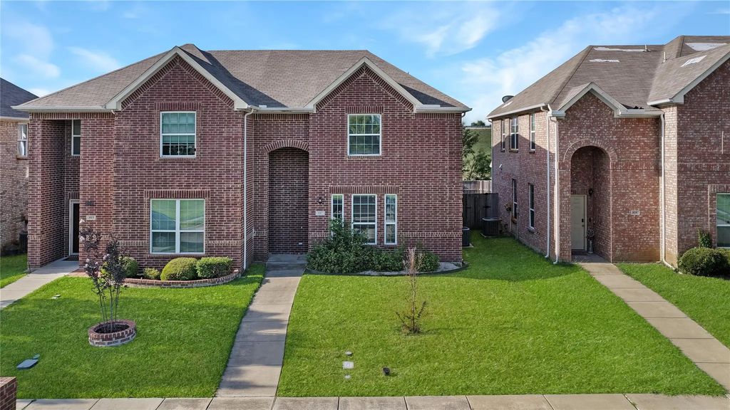 817 Jamie Drive, Grand Prairie