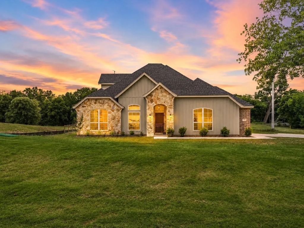 155 Rj Smith Drive, Boyd