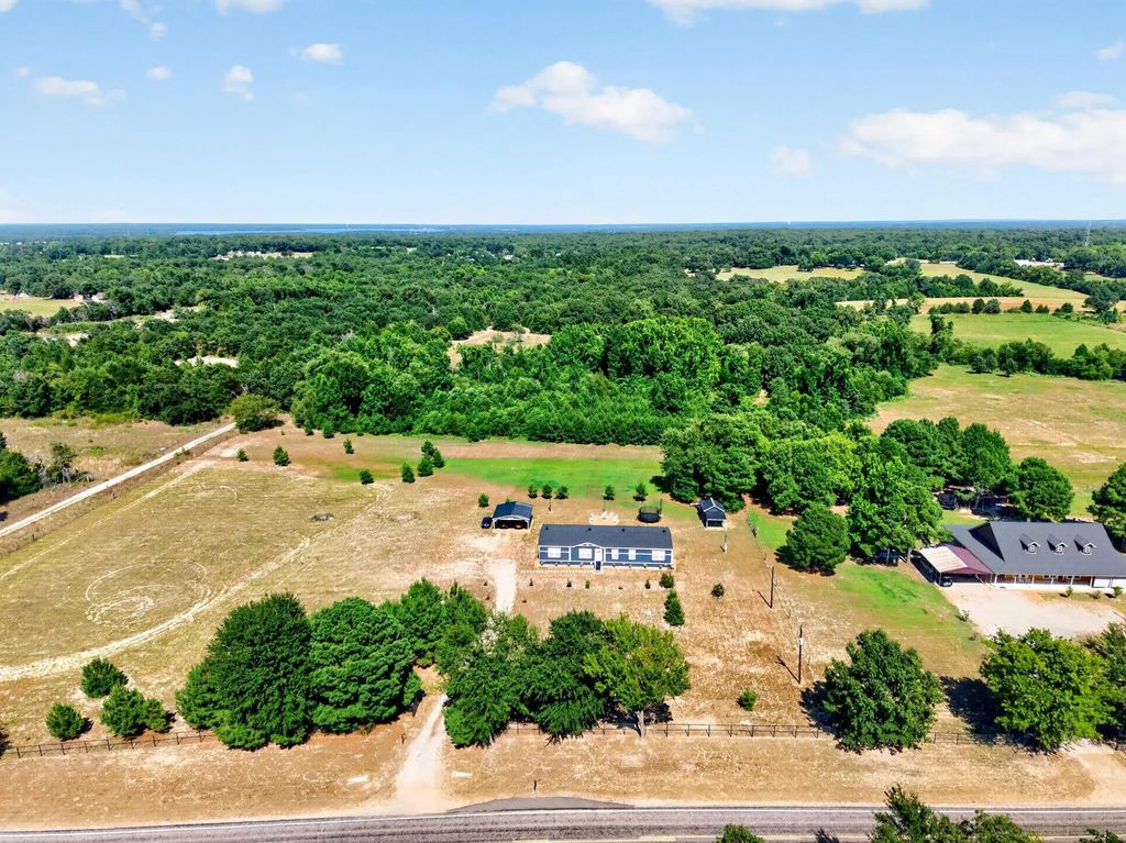 890 Fm 275, Emory