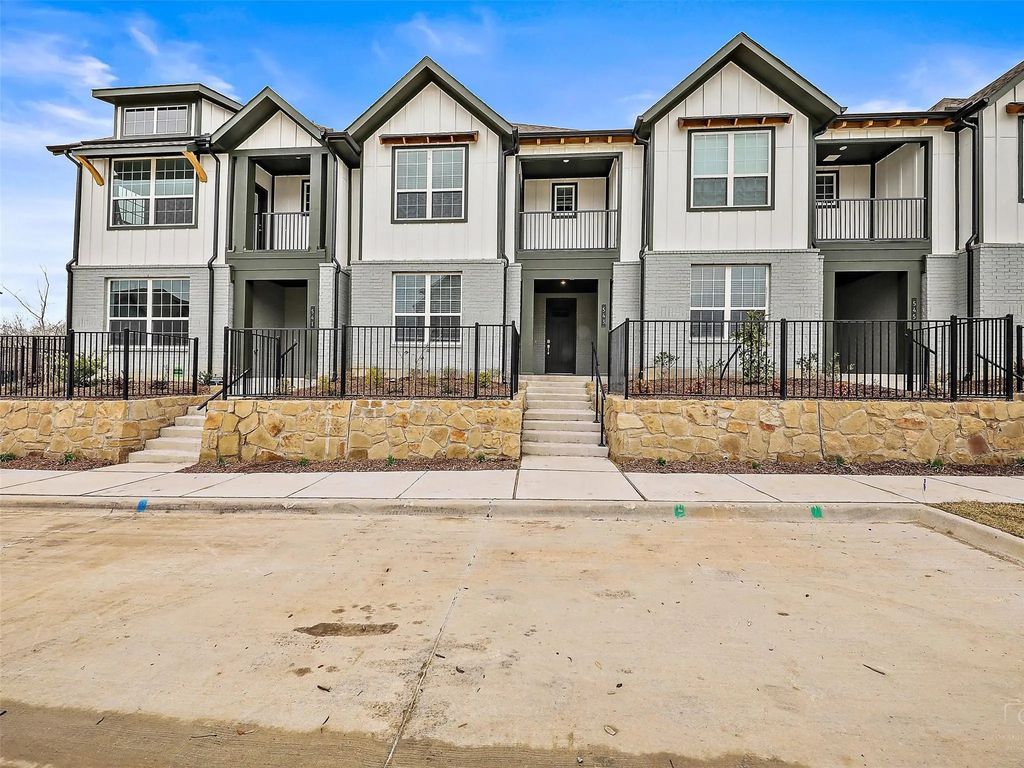 543 Eiseley Drive, Allen