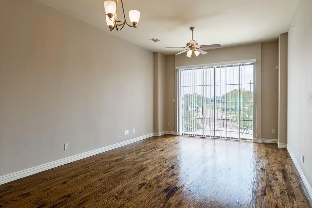 5232 Colleyville Boulevard 207, Colleyville