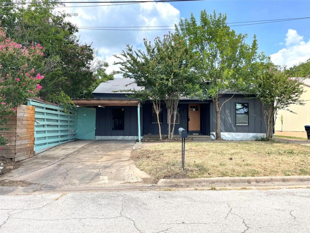 3812 Park Street, Greenville
