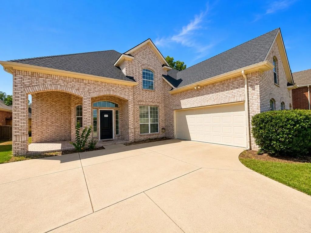 1913 Lawnview Drive, McKinney