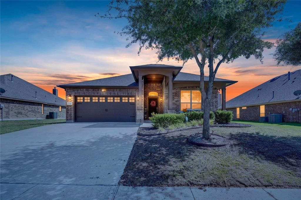 1118 Crest Ridge Drive, Glenn Heights