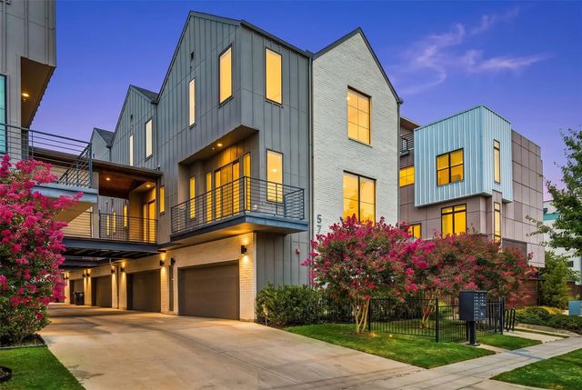 5707 Lindell Avenue 202, Dallas