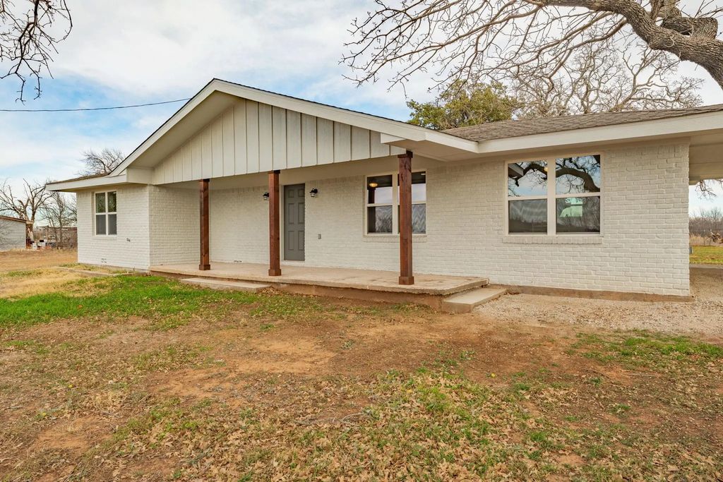 3041 Old Bunger Road S, Graham