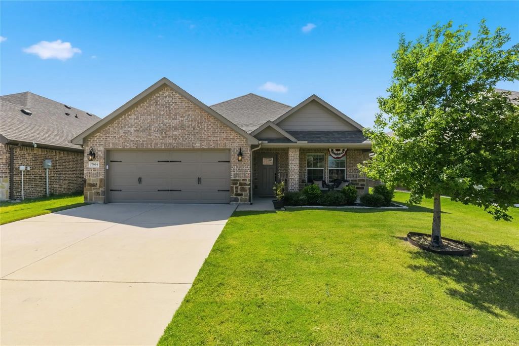 7904 Grant Lane, Greenville