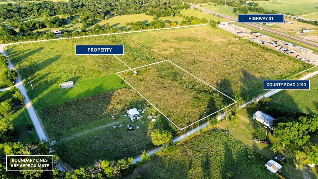 119 County Road 2190, Kerens