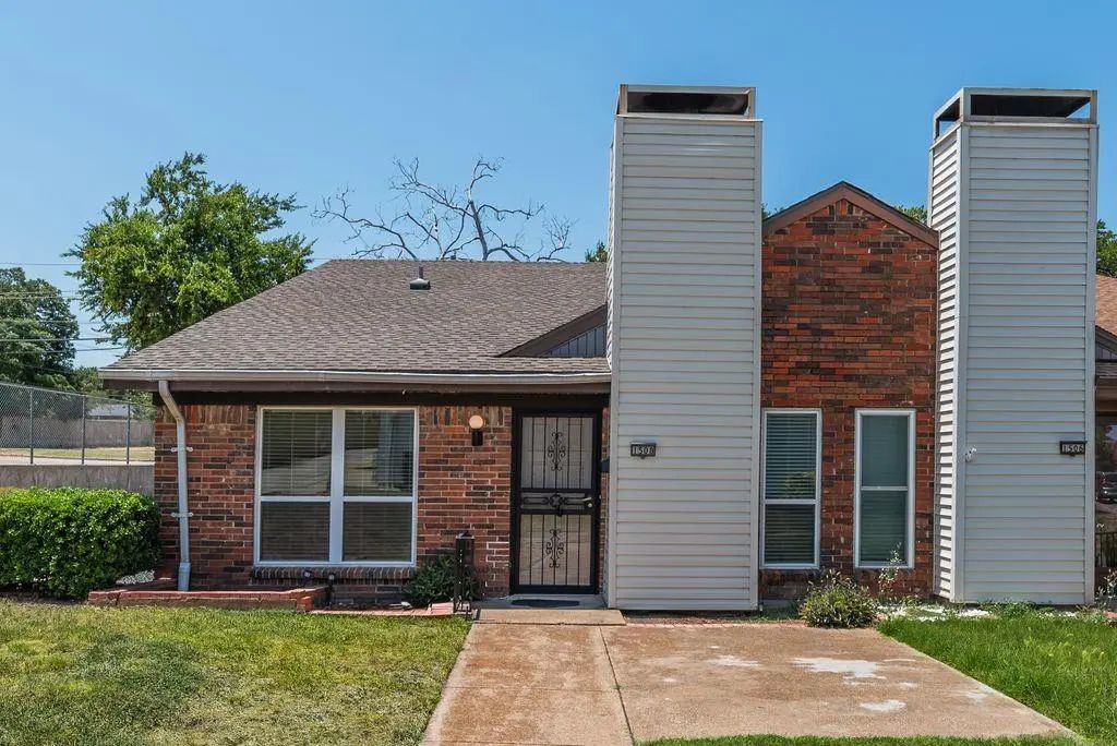 1508 Britainway Lane, Dallas