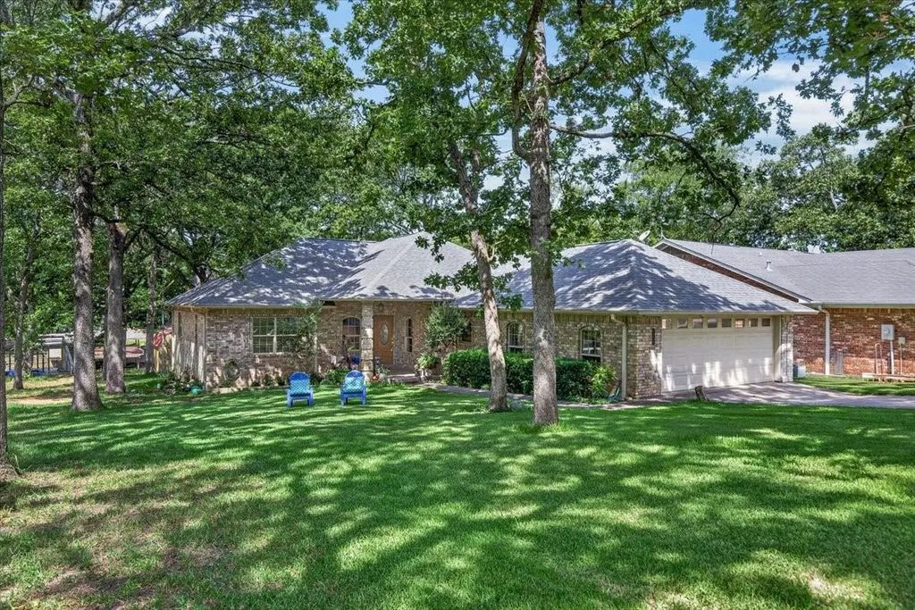 5536 Point Lavista, Malakoff