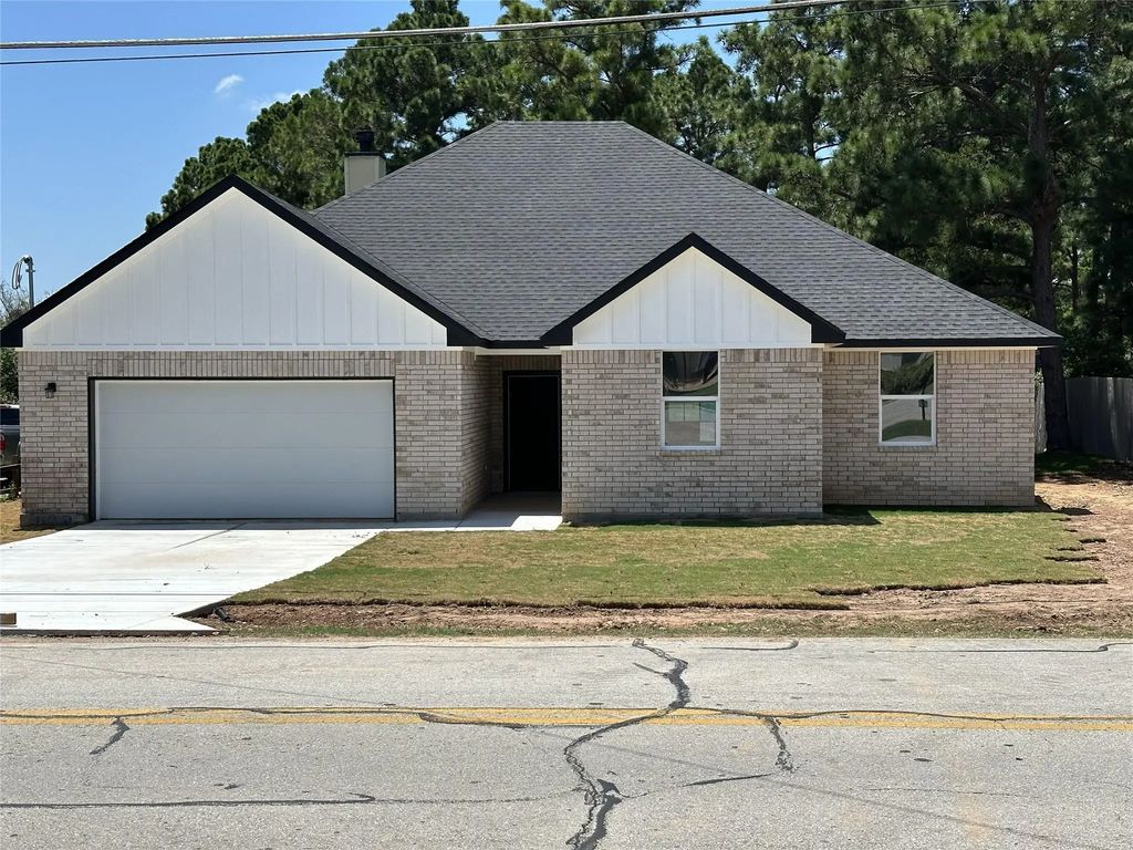109 Mauna Kea Lane, Bastrop