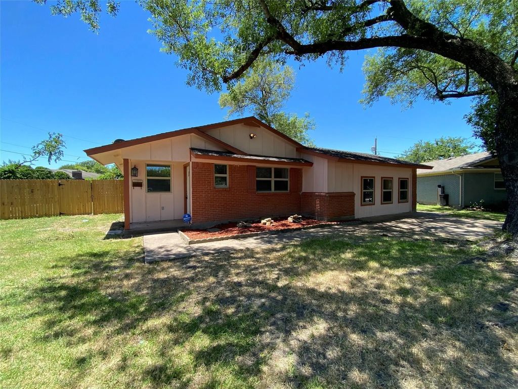 2813 Arcady Drive, Garland