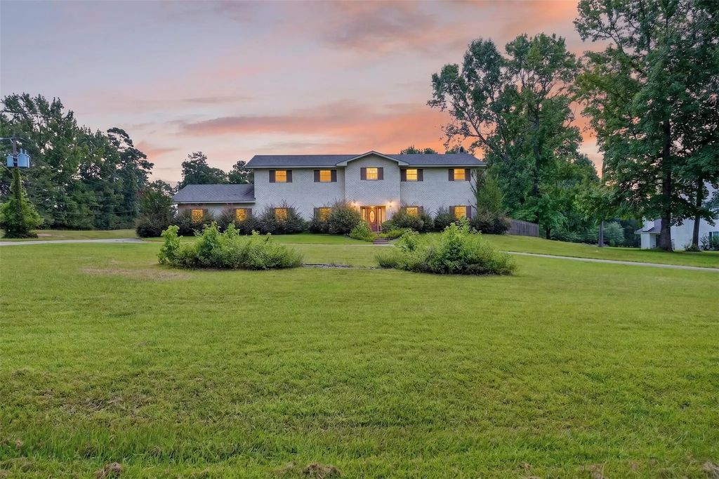 724 Pine Forest Drive, Minden
