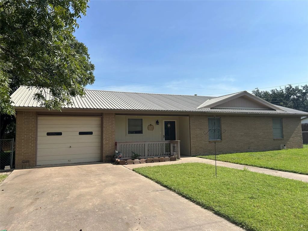 1810 Peach, Goldthwaite