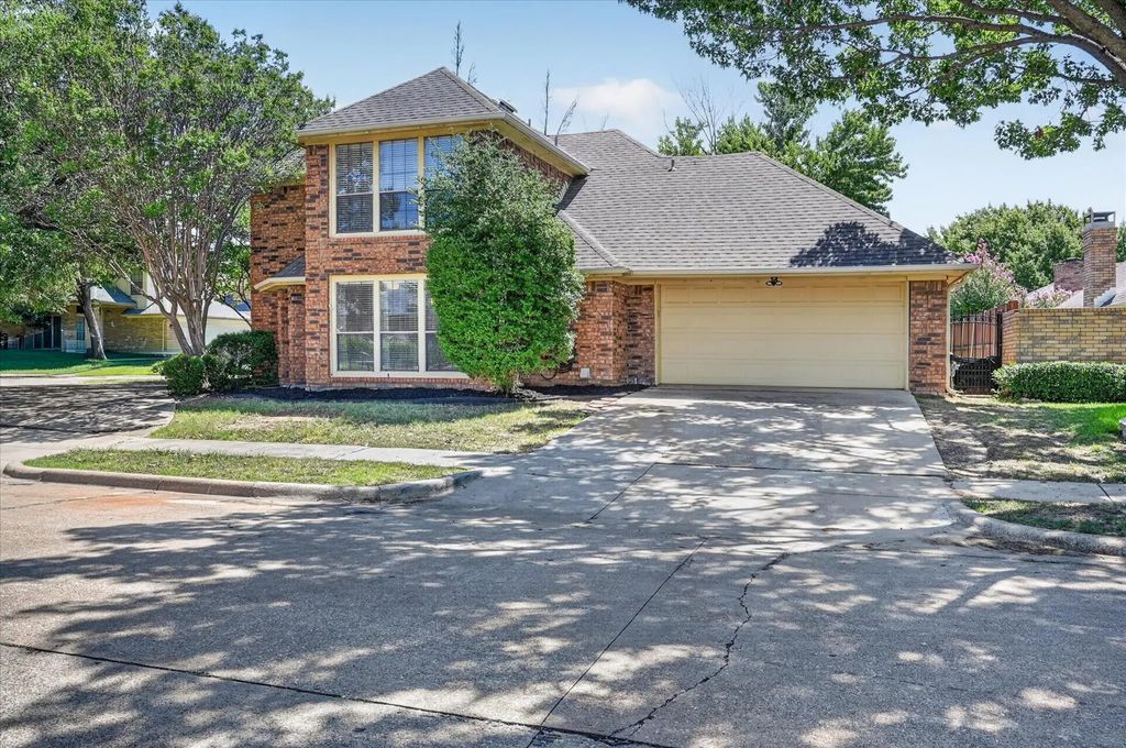 1524 High Crest Court, Irving