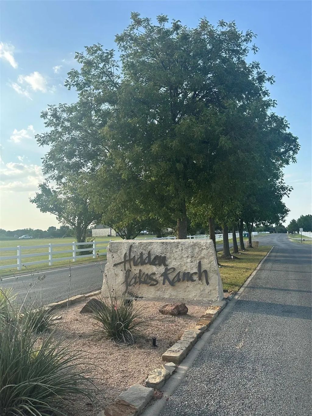 1449 Cypress Point Drive, Gunter