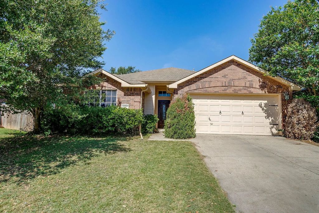 4621 Barnhill Lane, Fort Worth
