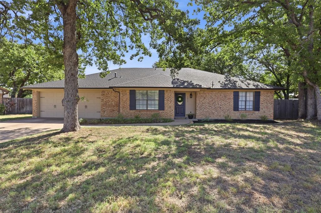 3811 Helmsford Drive, Arlington