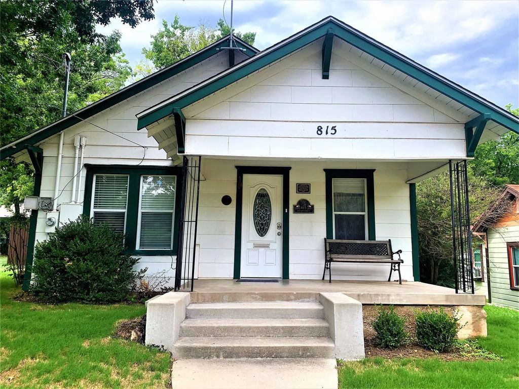 815 Haynes Street, Denton