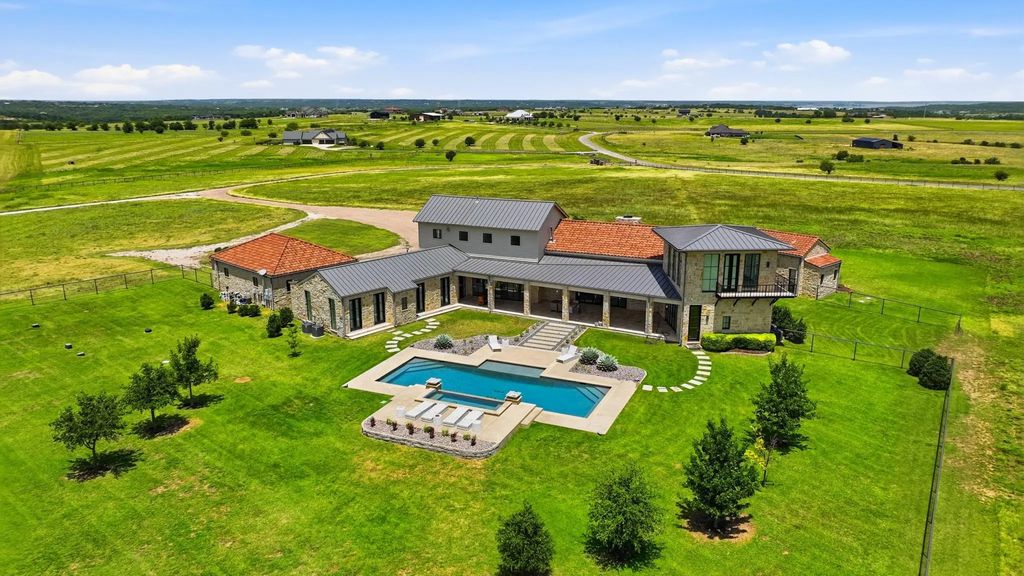 11802 E Rocky Creek Road, Crowley