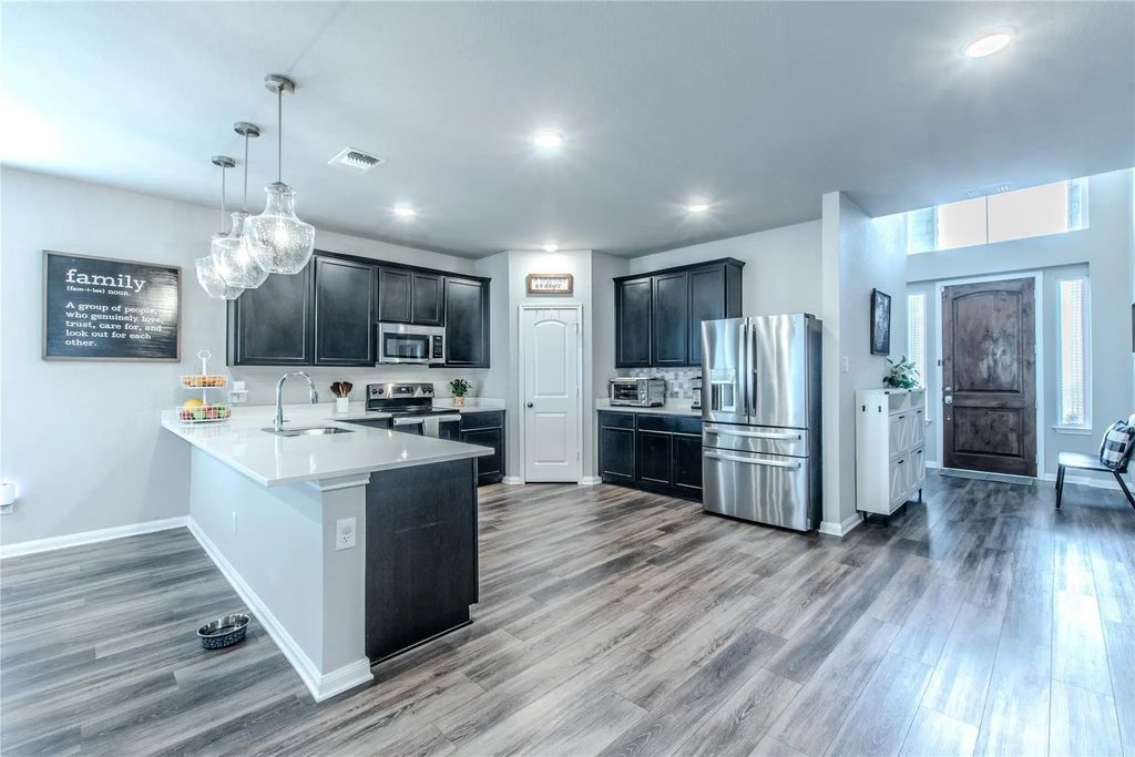 7514 Broadmoor Cove, Temple