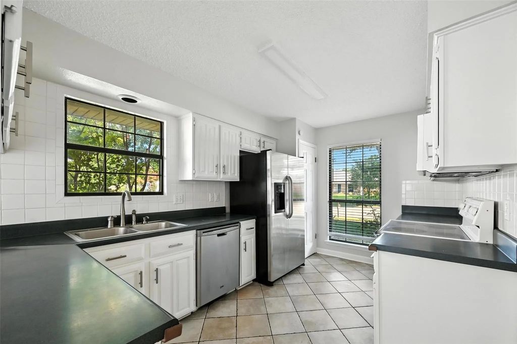 4520 Eldorado Drive, Plano