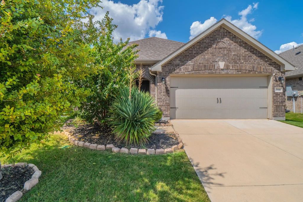 2116 Dorsey Drive, Forney