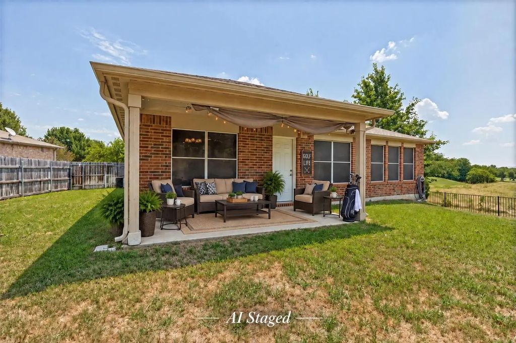 15985 Avenel Way, Fort Worth