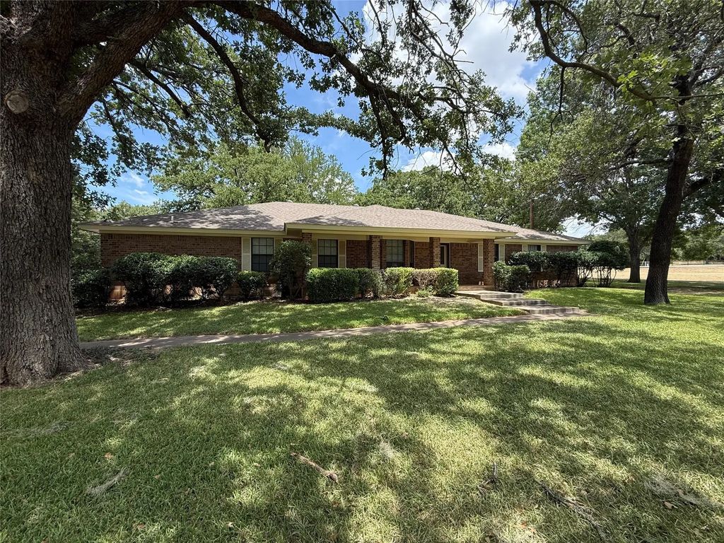 136 Busey Boulevard, Decatur