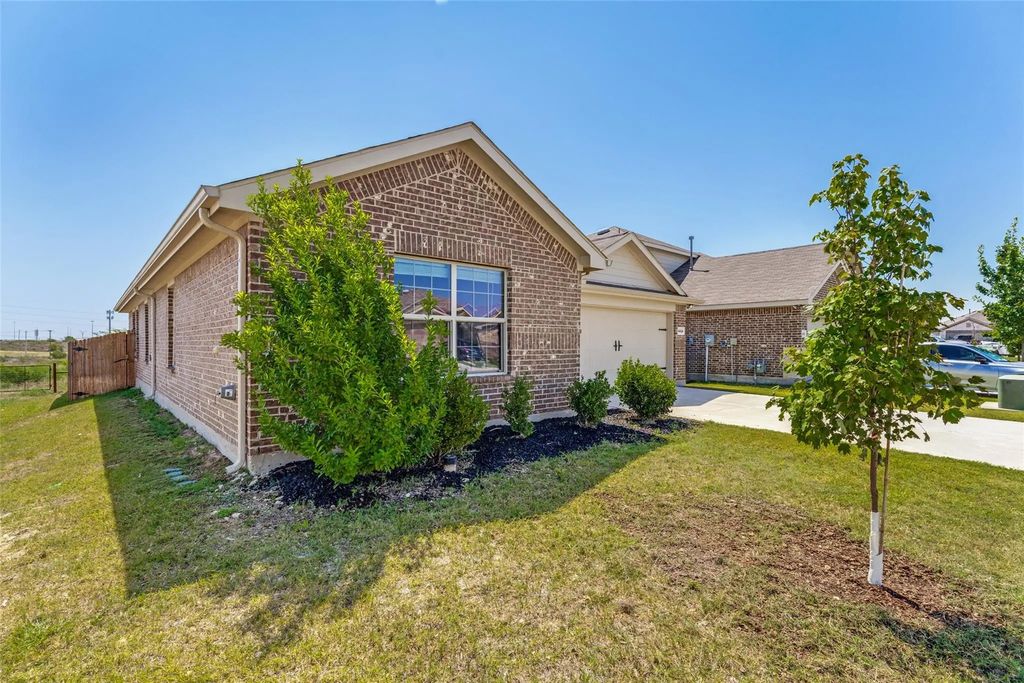 14424 Leadrope Circle, Fort Worth