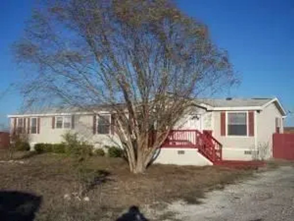 1559 County Road 697, Farmersville