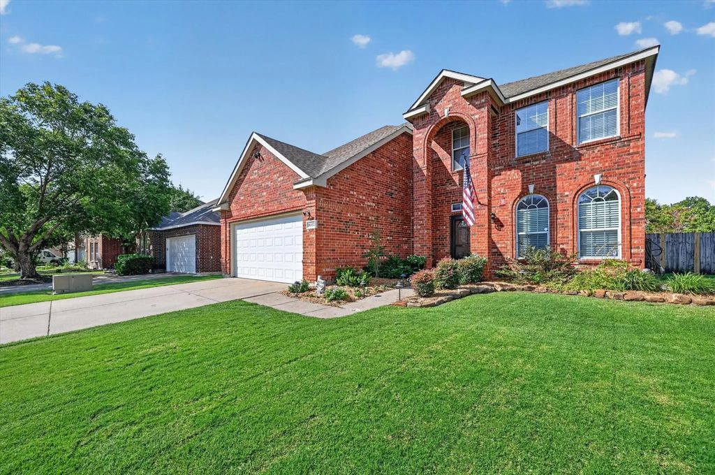 16157 Cowboy Trail, Fort Worth