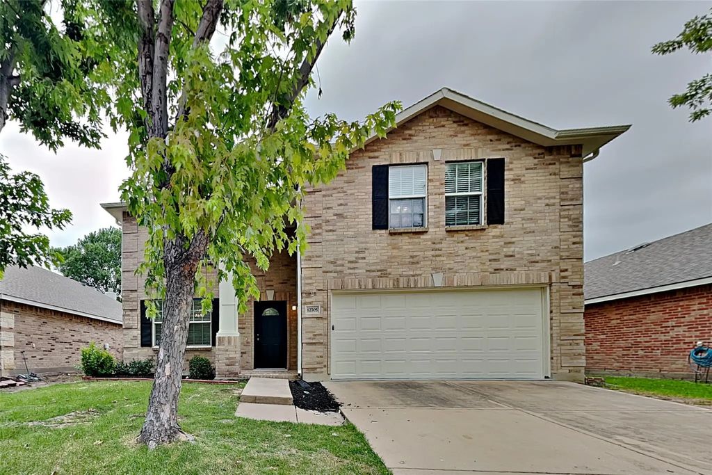 12705 Shady Cedar Drive, Fort Worth