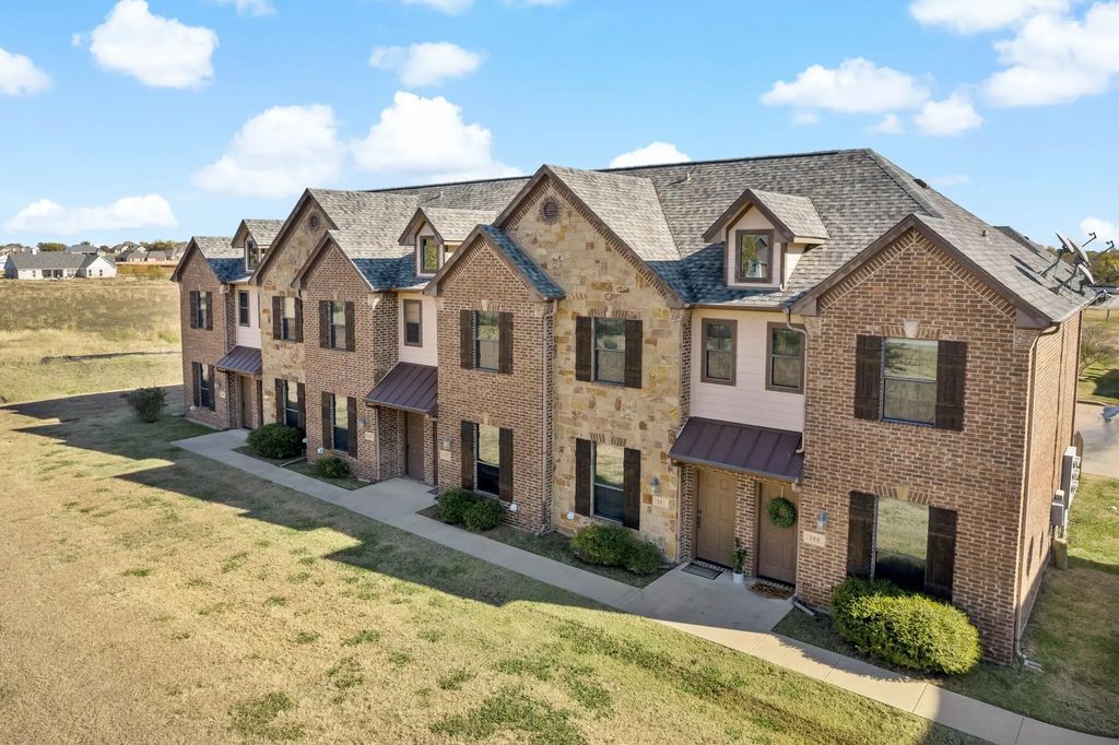 11118 Marion Road 105, Sanger