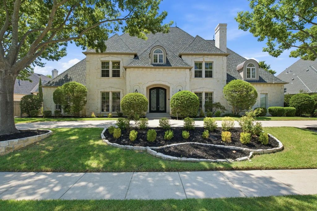 2001 Thames Trail, Colleyville