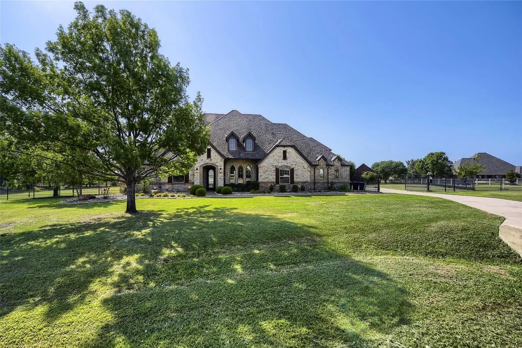 1501 Willow Tree Drive, Fort Worth