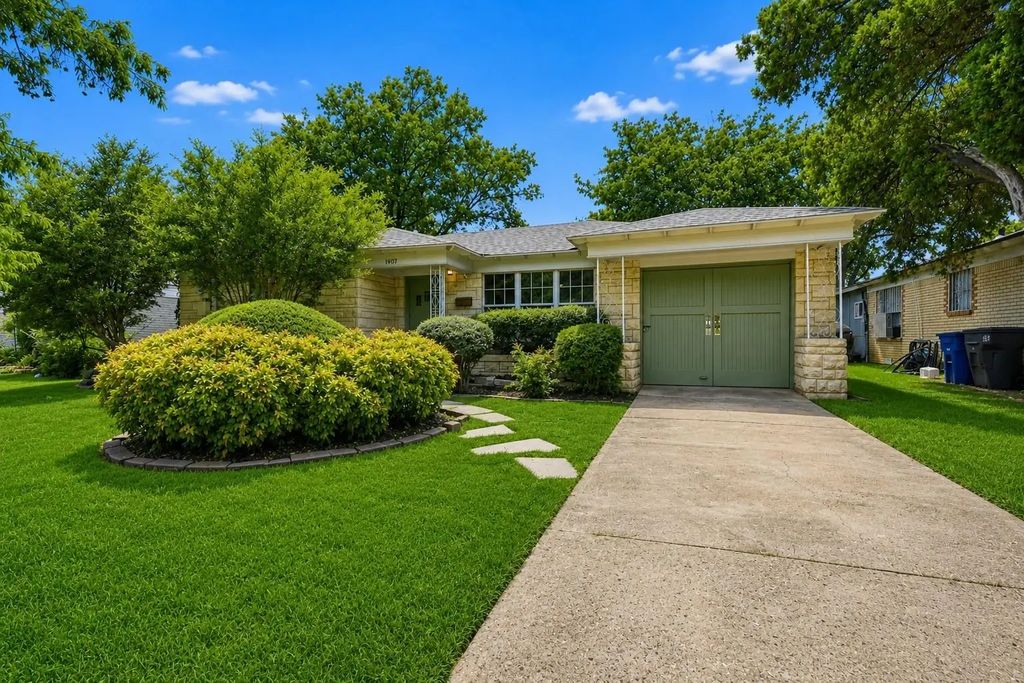 1907 S Tyler Street, Dallas