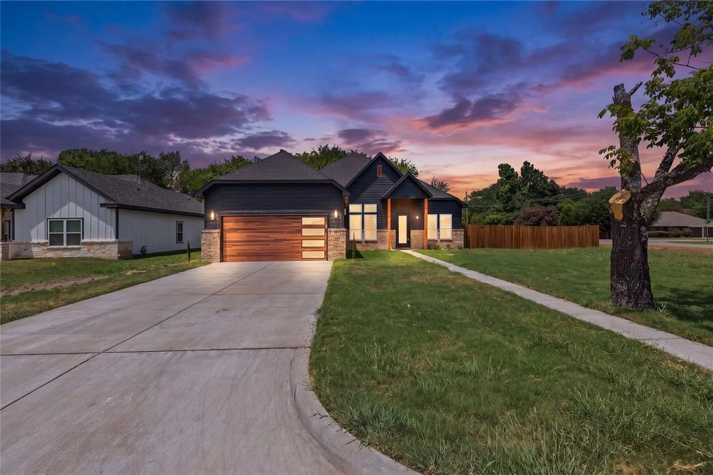1500 Deer Trail, Commerce