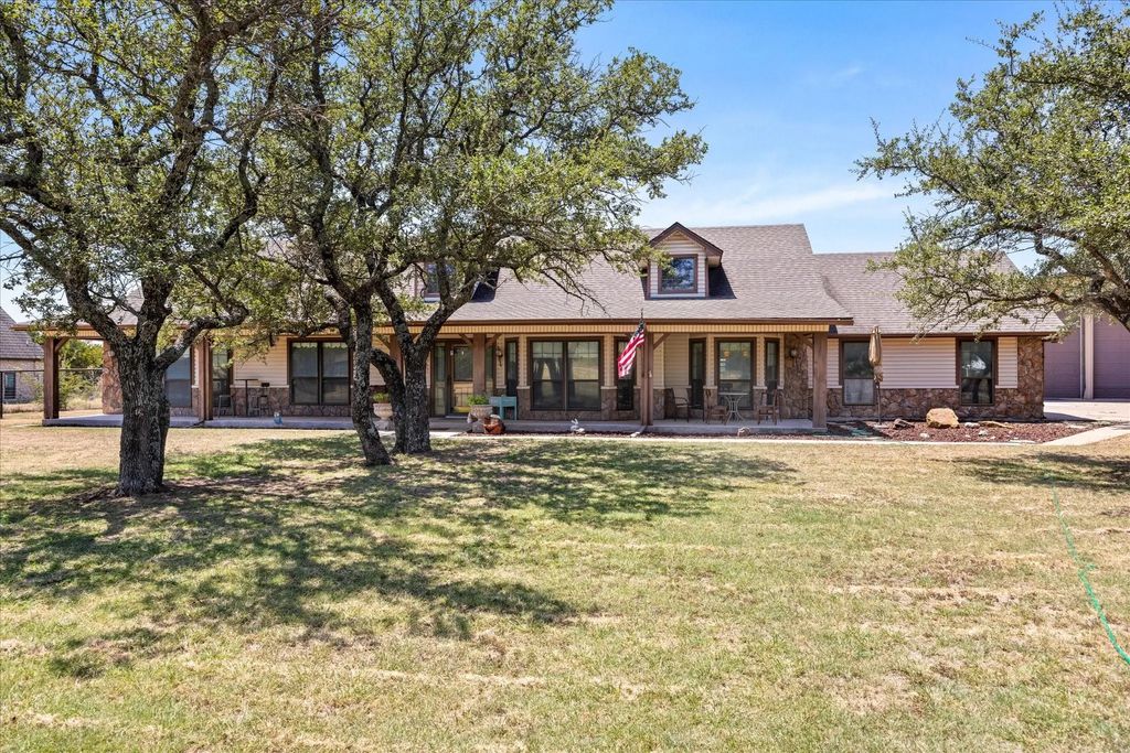 6032 Fm 1886, Azle