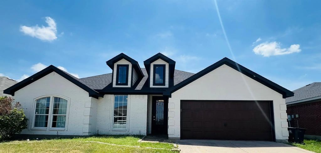 1516 Powder Horn Lane, Arlington