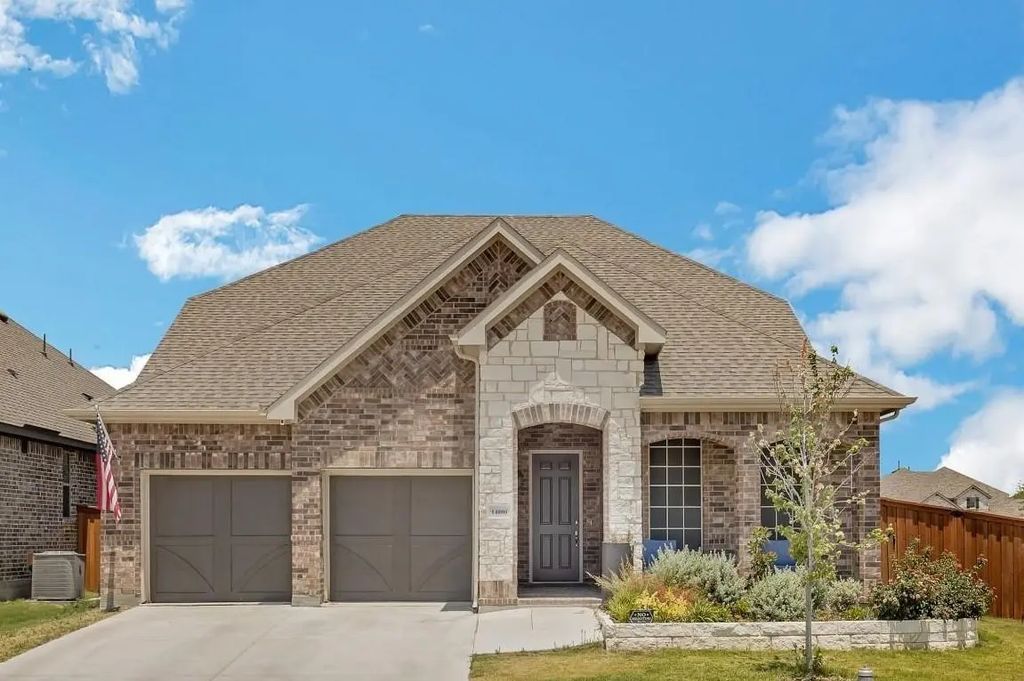 14800 Belclaire Avenue, Aledo