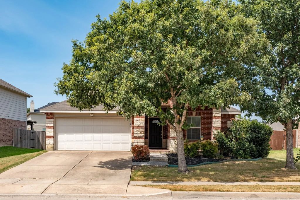 4605 Prairie Crossing Drive, Fort Worth