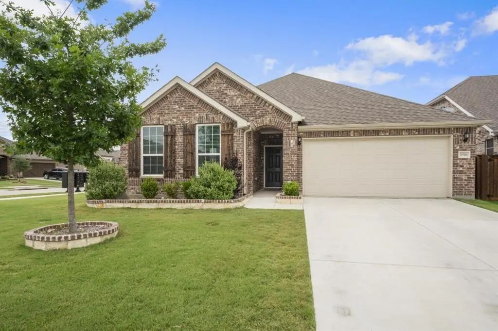 2516 Linwood Drive, Mansfield