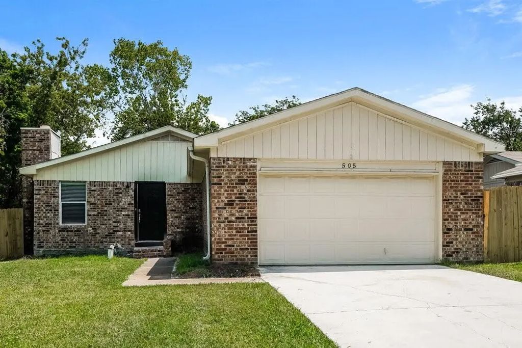 505 Plainview Drive, Mansfield