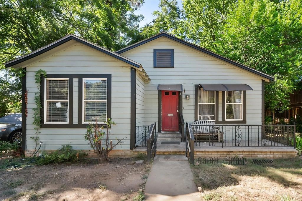 712 W Dye Street, Palestine