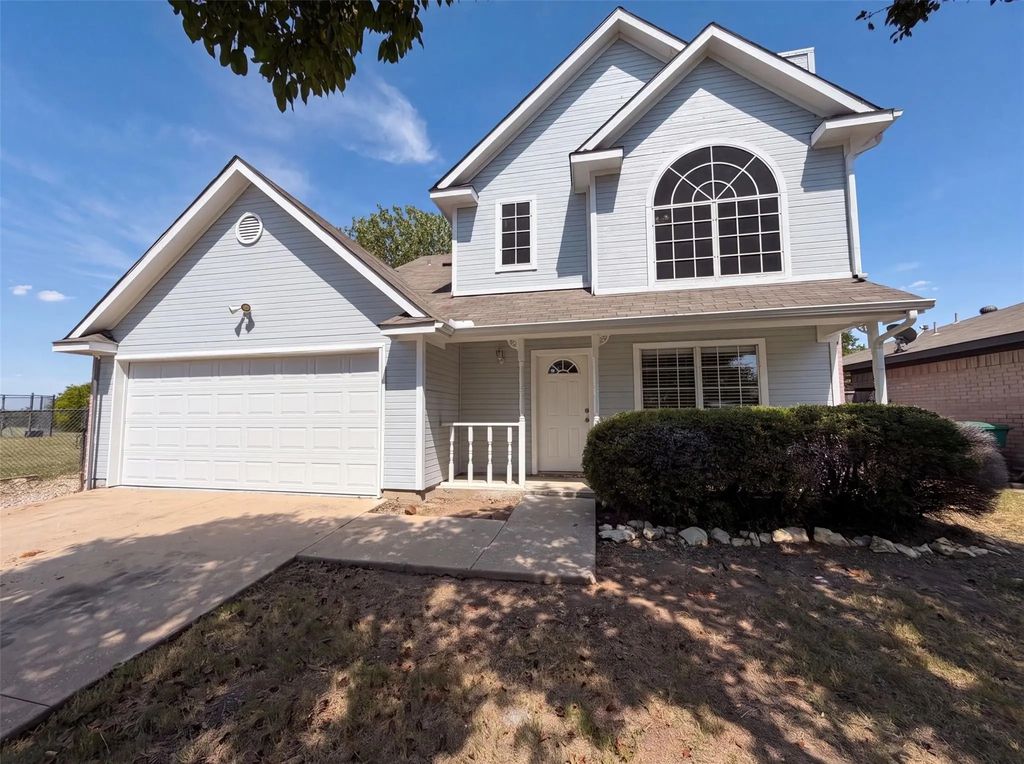 6604 N Chesterfield Drive, Fort Worth